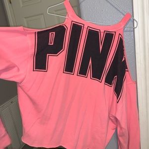 pink off the shoulder long sleeve crop top